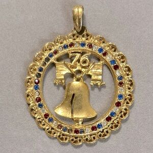 Vintage Bicentennial Rhinestone Pendant Commemorative
Liberty Bell 1976